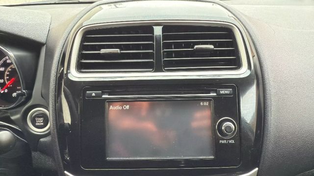 Vehicle image 18 of 31