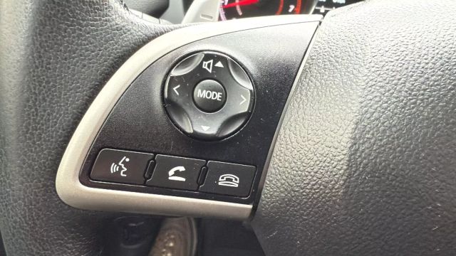 Vehicle image 12 of 31