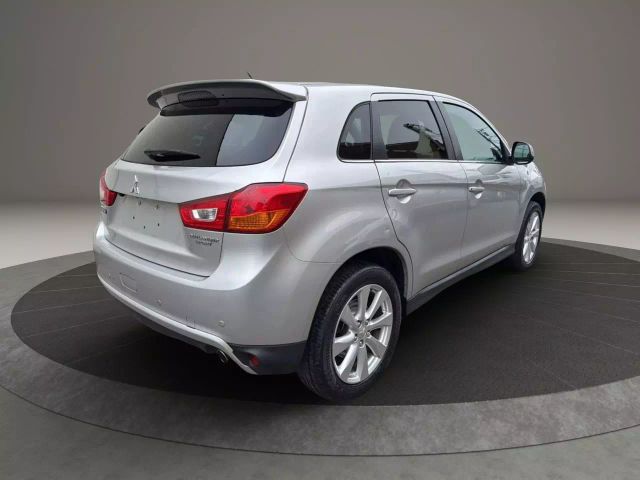 Vehicle image 5 of 31
