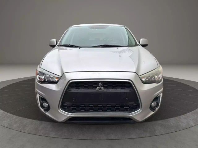 Vehicle image 2 of 31