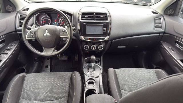 Vehicle image 29 of 31
