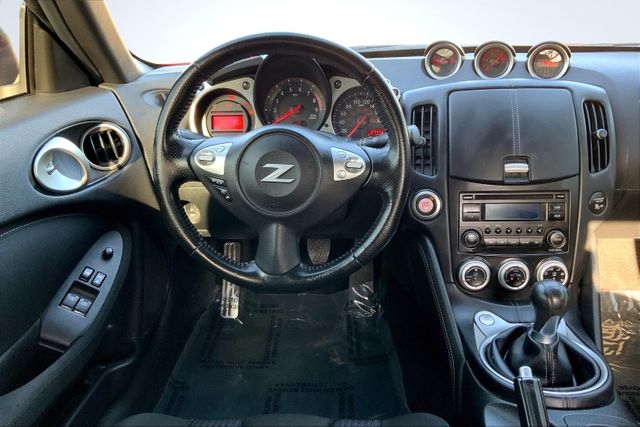 Vehicle image 13 of 31