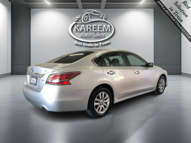 2015 Nissan Altima 2.5 S Image 5 of 23