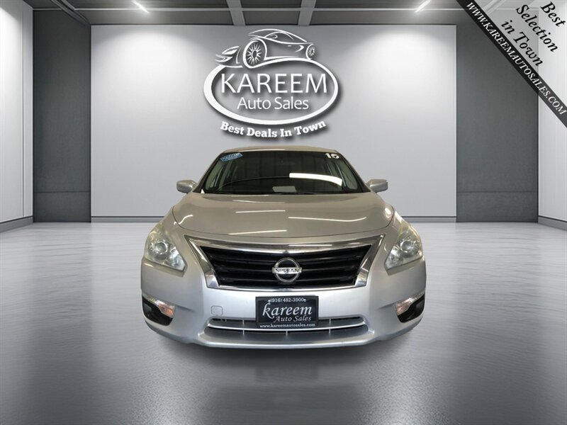 2015 Nissan Altima 2.5 S Image 2 of 23