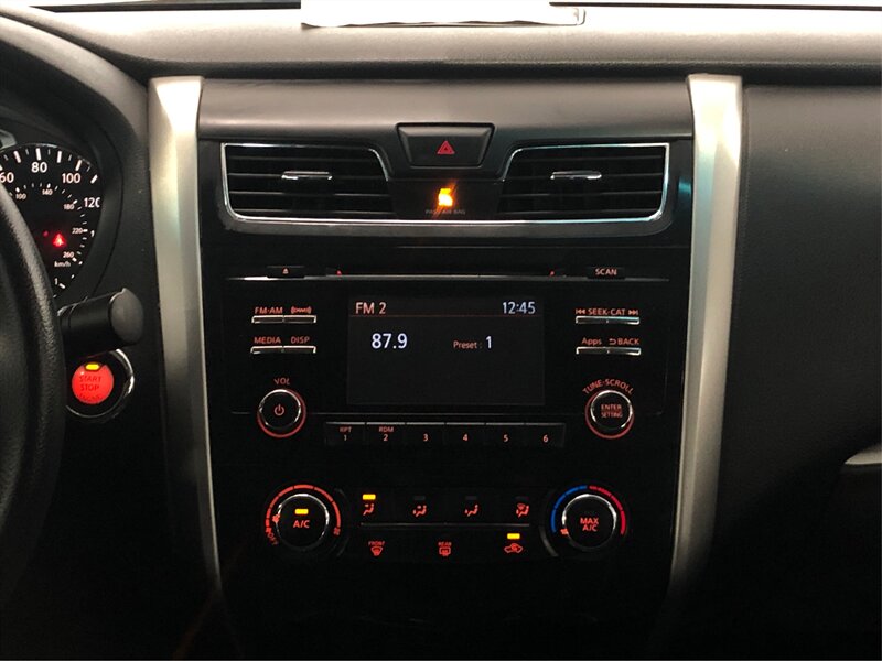 2015 Nissan Altima 2.5 S Image 17 of 23