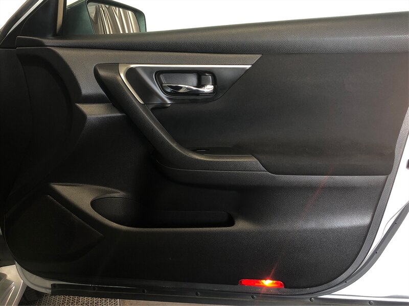 2015 Nissan Altima 2.5 S Image 21 of 23