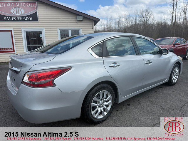 2015 Nissan Altima 2.5 S Image 3 of 15