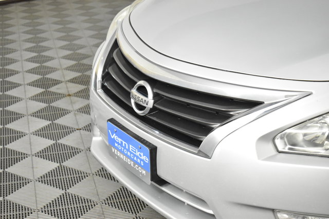 2015 Nissan Altima 2.5 S Image 49 of 53