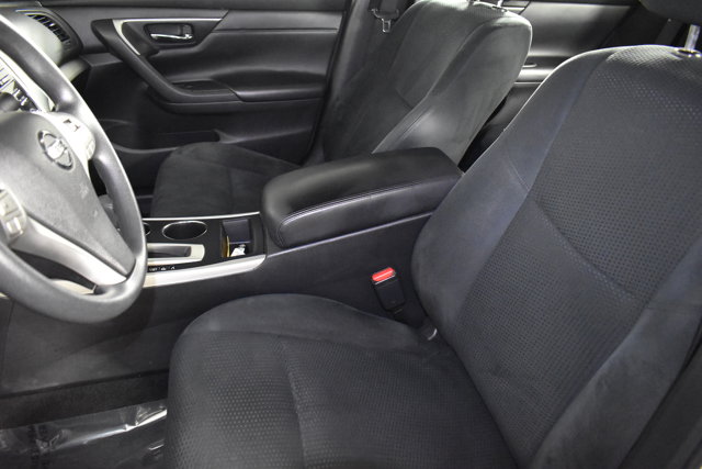2015 Nissan Altima 2.5 S Image 16 of 53