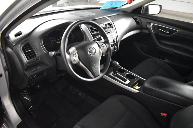 2015 Nissan Altima 2.5 S Image 24 of 53