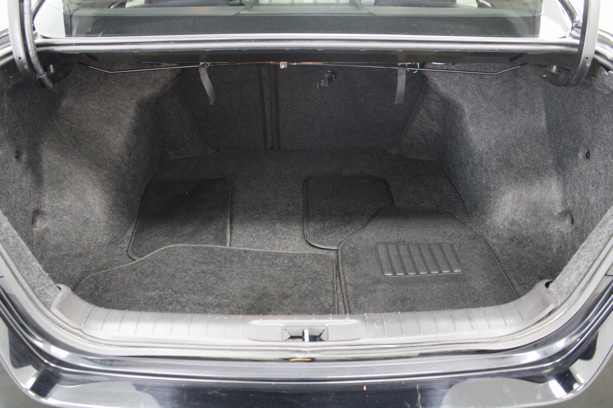 Vehicle image 9 of 41