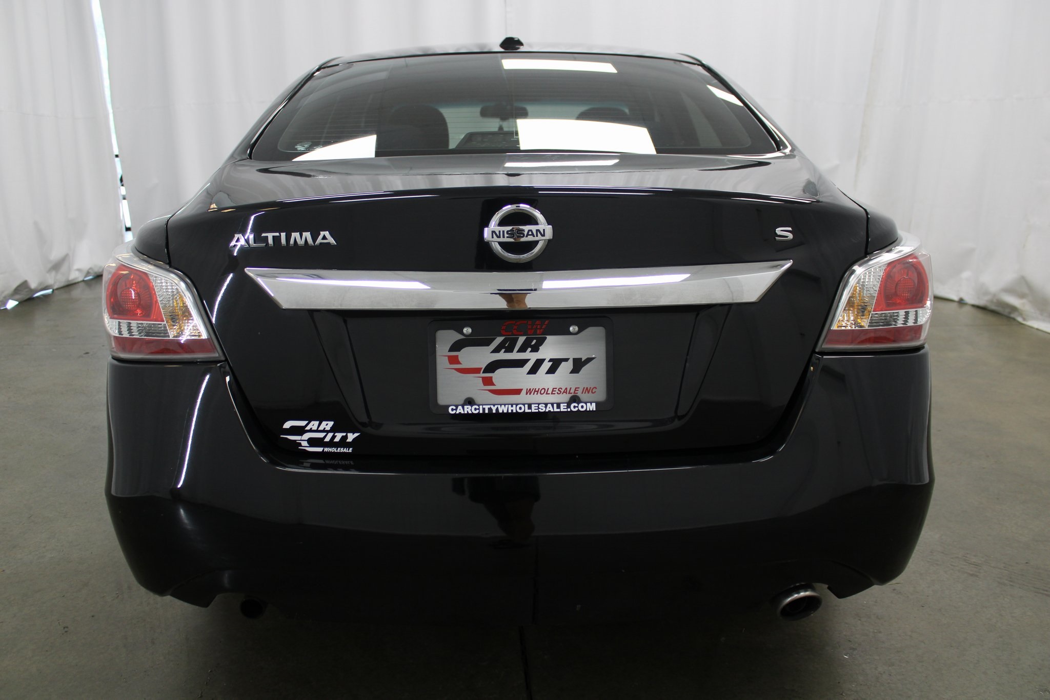 Vehicle image 5 of 41