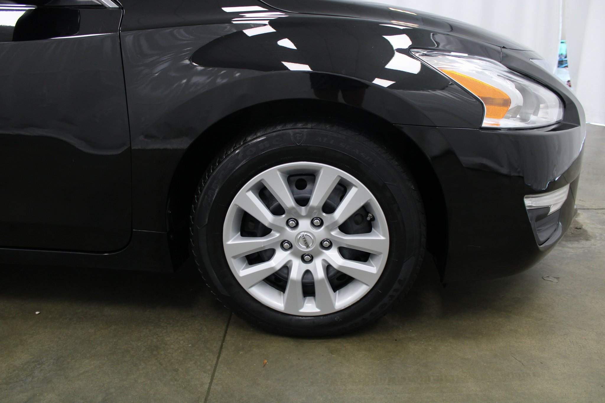 Vehicle image 8 of 41