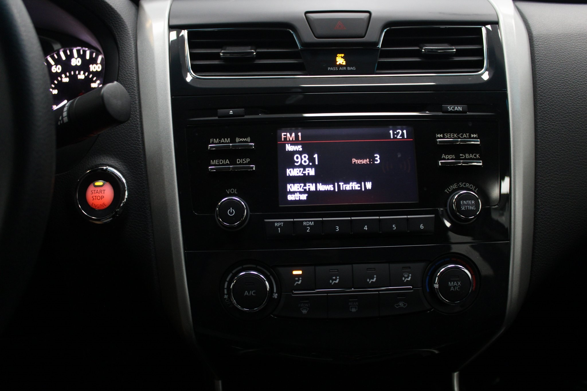 Vehicle image 24 of 41