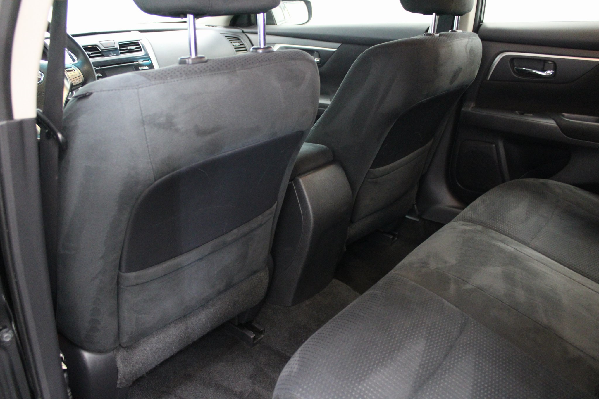Vehicle image 15 of 41
