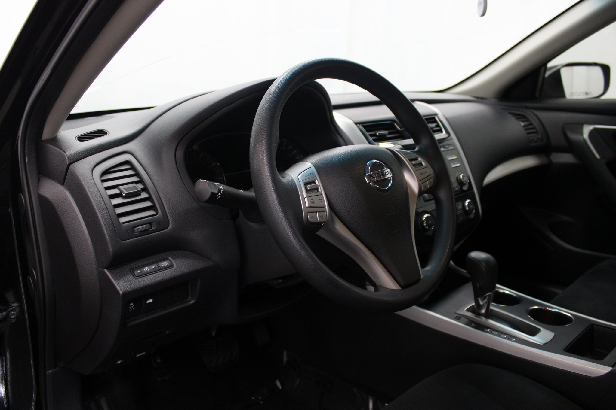 Vehicle image 19 of 41