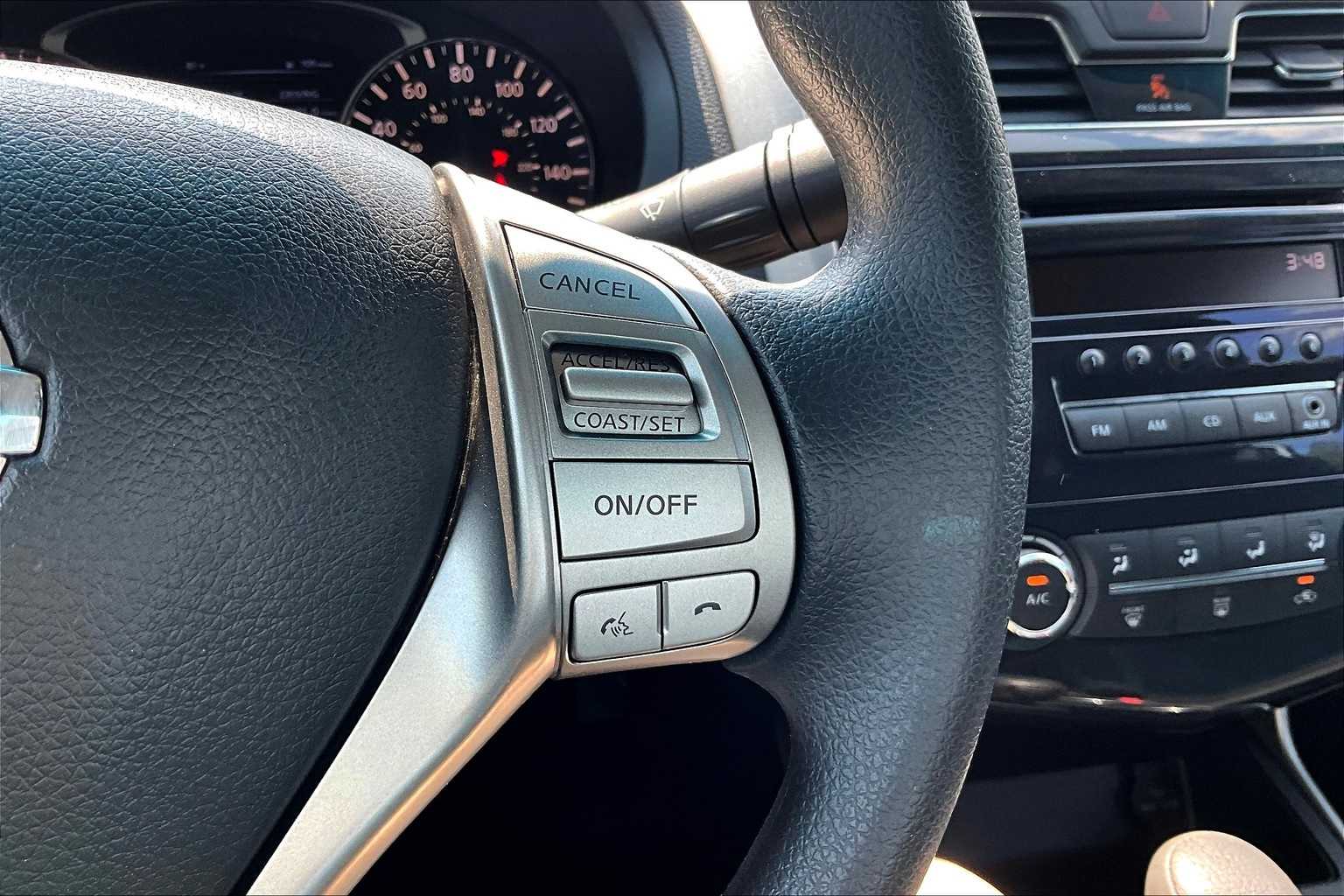 2015 Nissan Altima 2.5 S Image 28 of 29