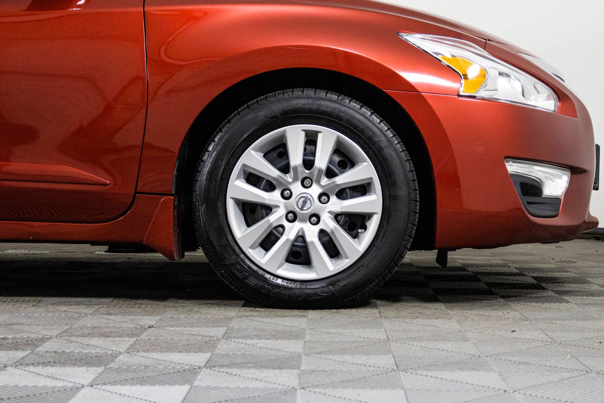 2015 Nissan Altima 2.5 S Image 11 of 39