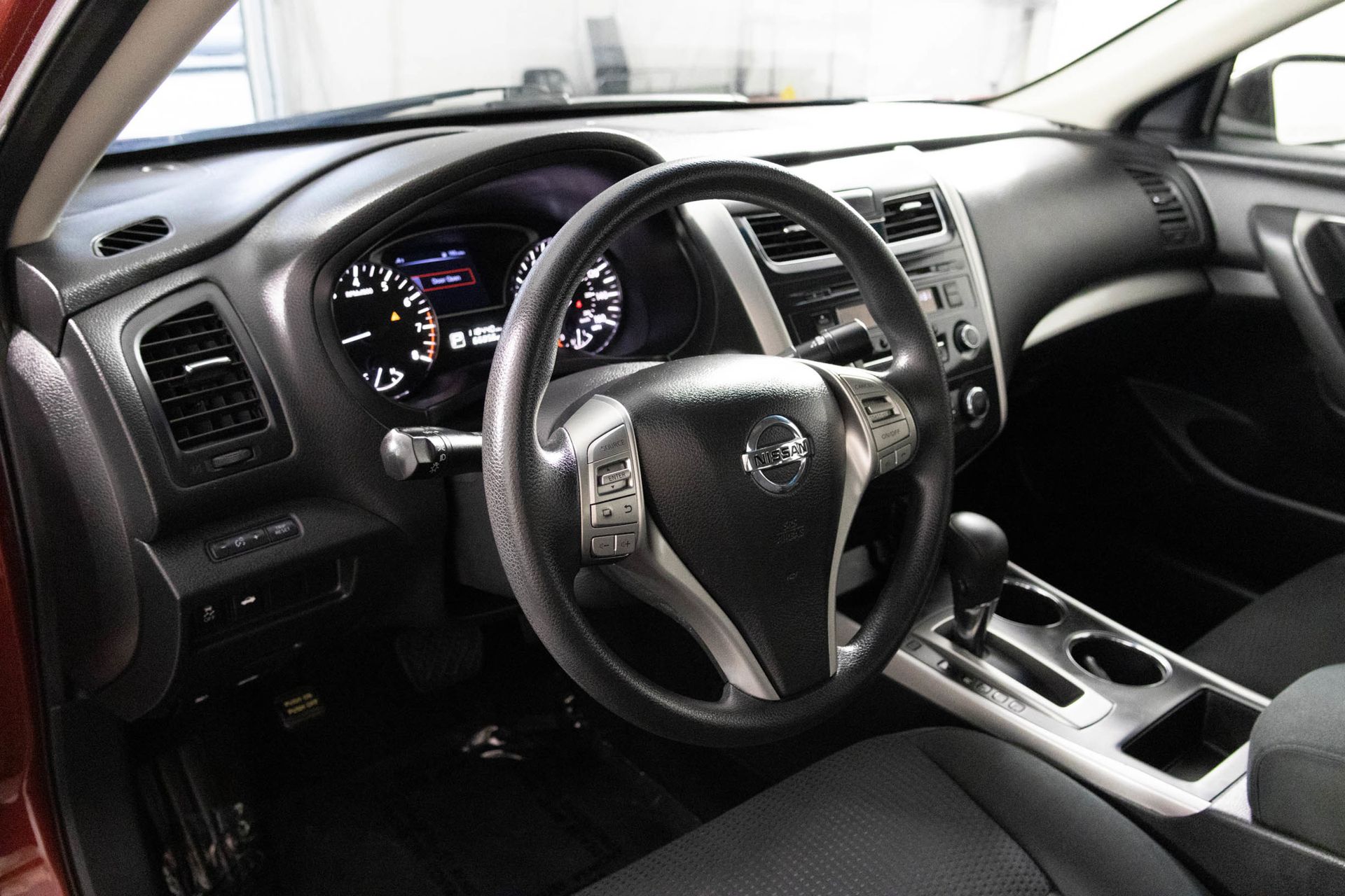 2015 Nissan Altima 2.5 S Image 20 of 39