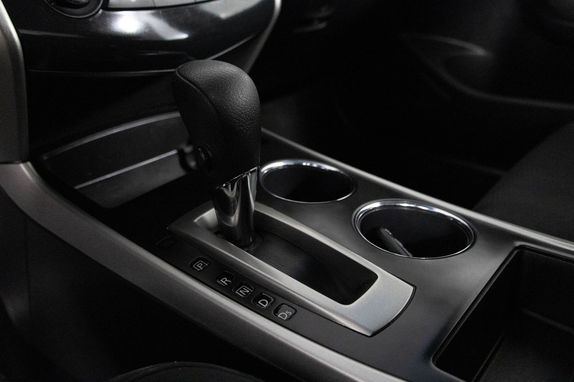 2015 Nissan Altima 2.5 S Image 26 of 39