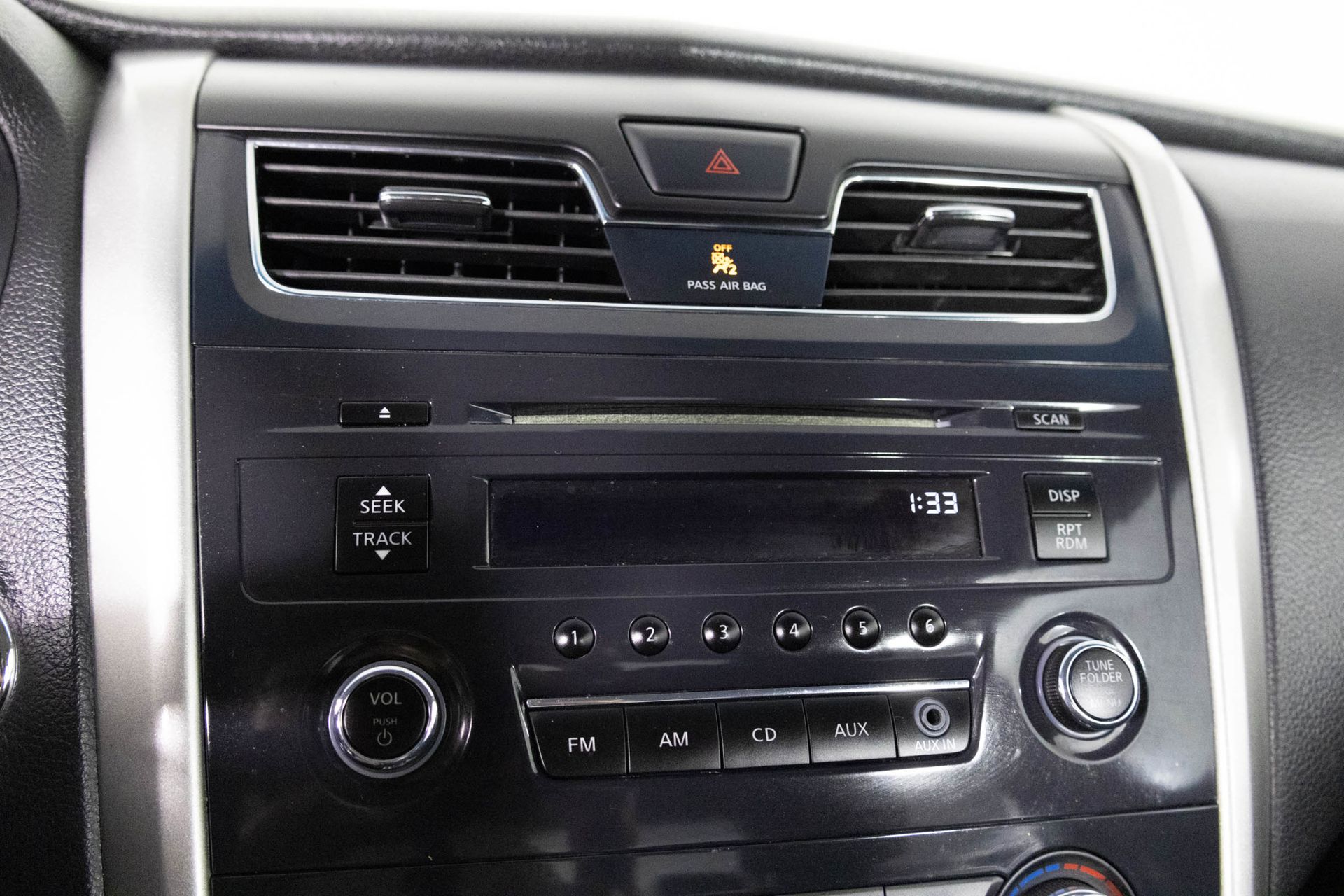 2015 Nissan Altima 2.5 S Image 25 of 39