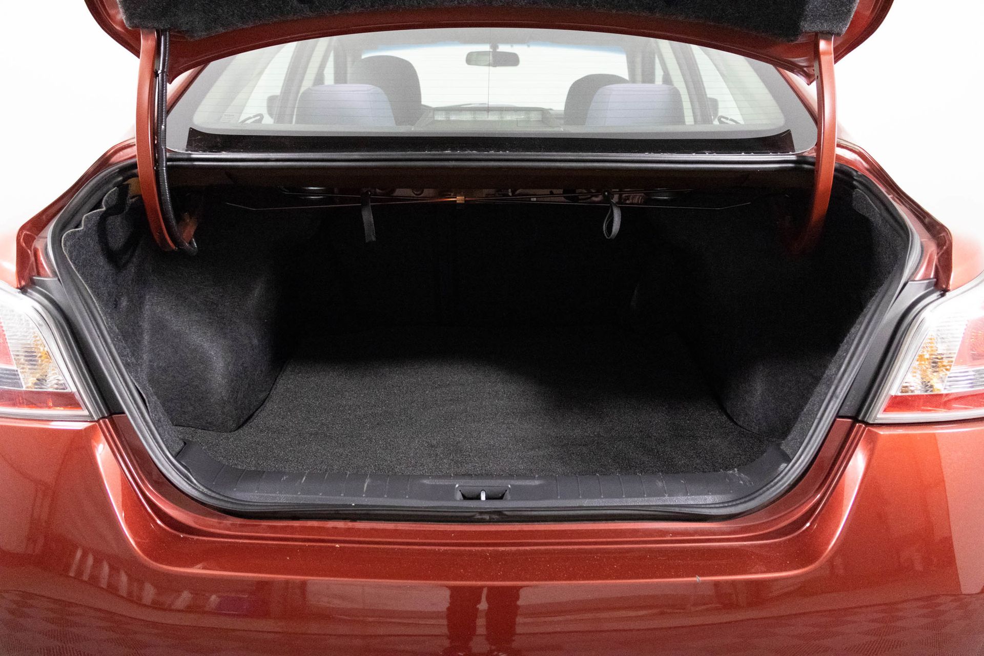 2015 Nissan Altima 2.5 S Image 15 of 39