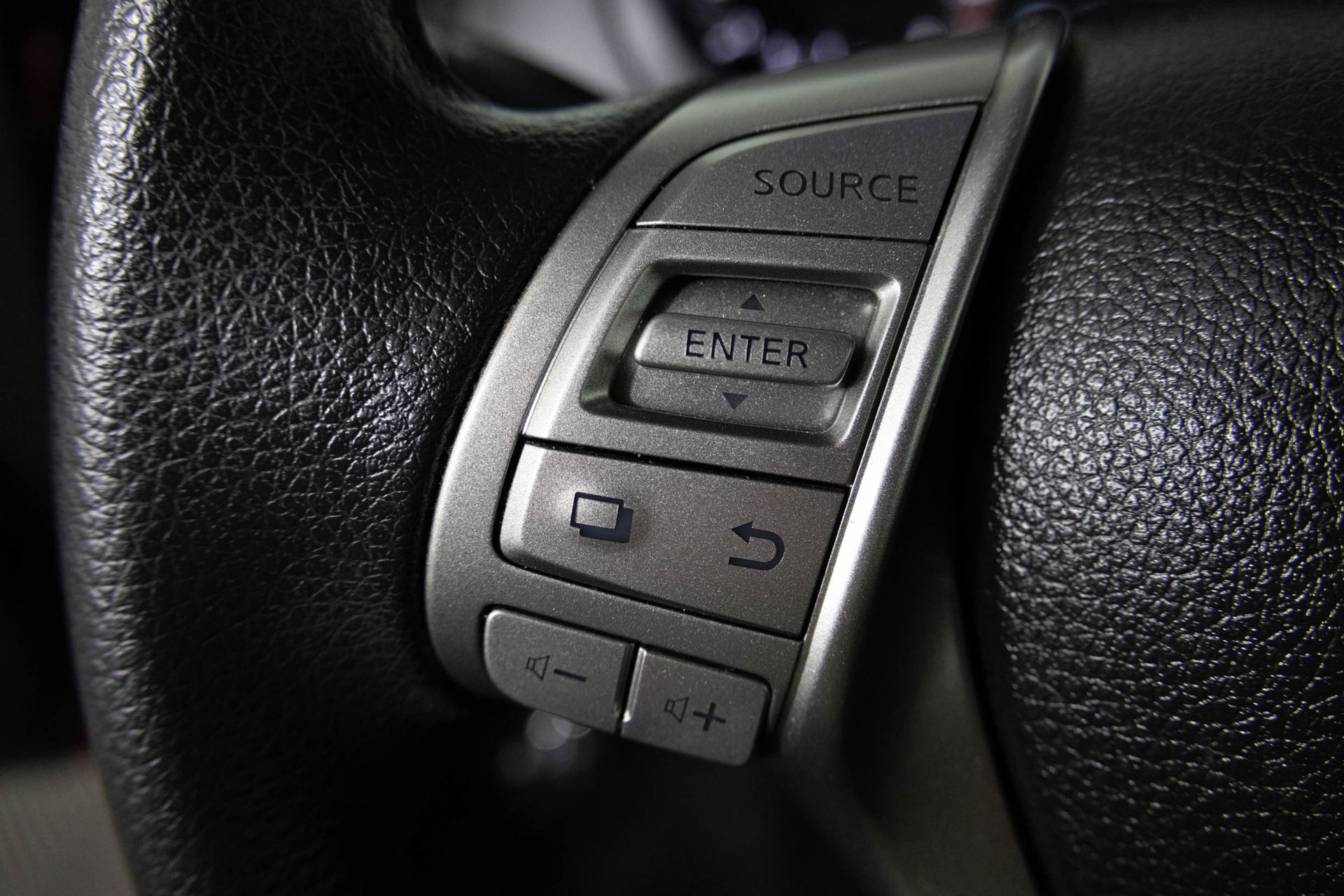 2015 Nissan Altima 2.5 S Image 31 of 39