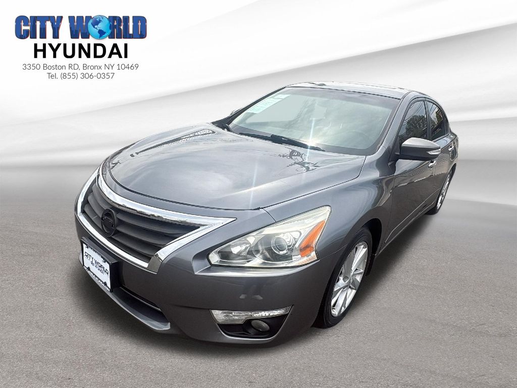 2015 Nissan Altima 2.5 SL Image 1 of 31