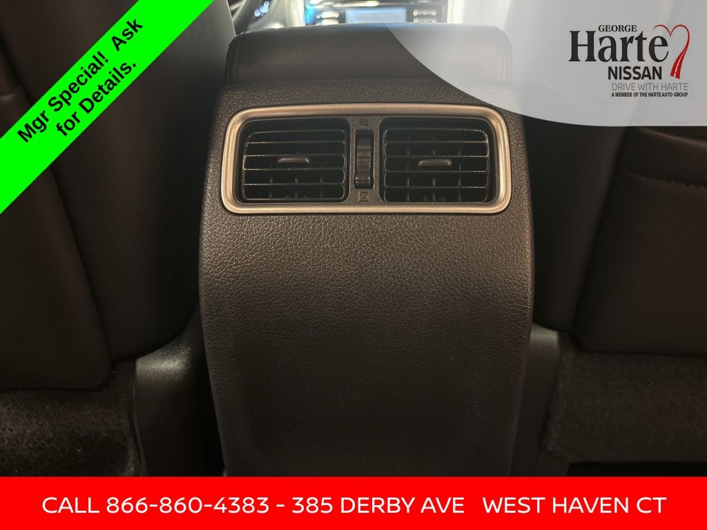 2015 Nissan Altima 2.5 SL Image 37 of 56