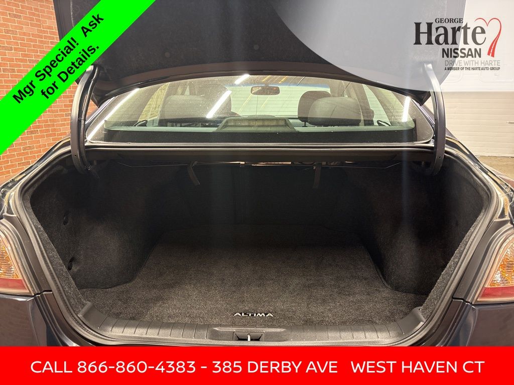 2015 Nissan Altima 2.5 SL Image 15 of 56