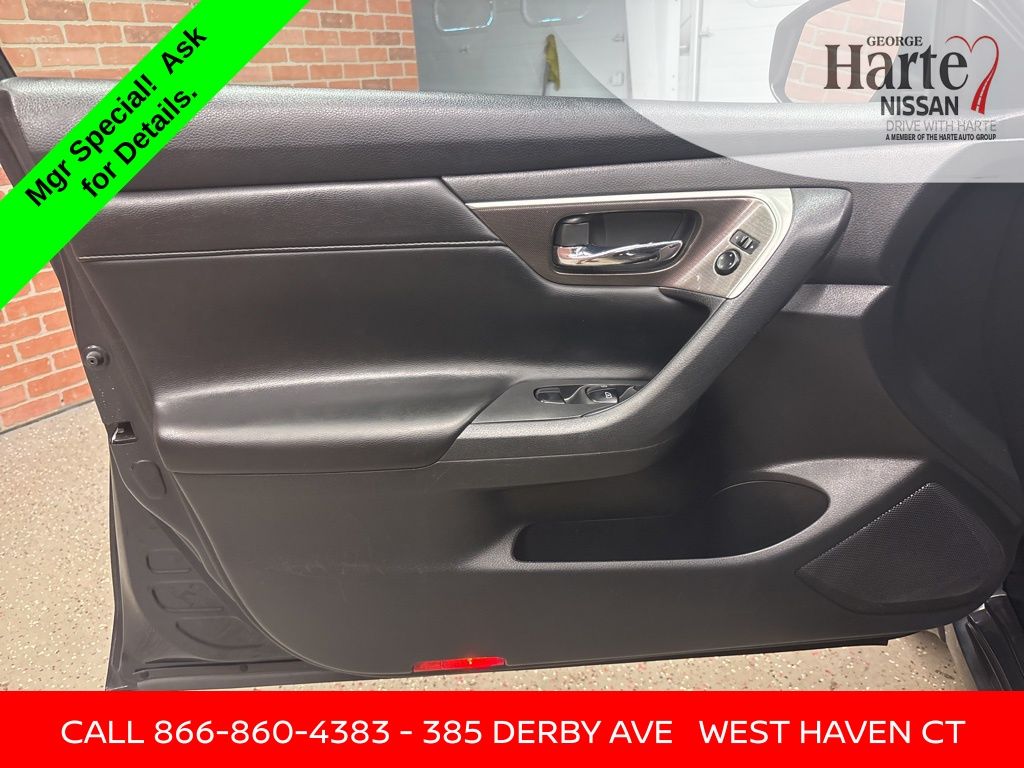 2015 Nissan Altima 2.5 SL Image 40 of 56