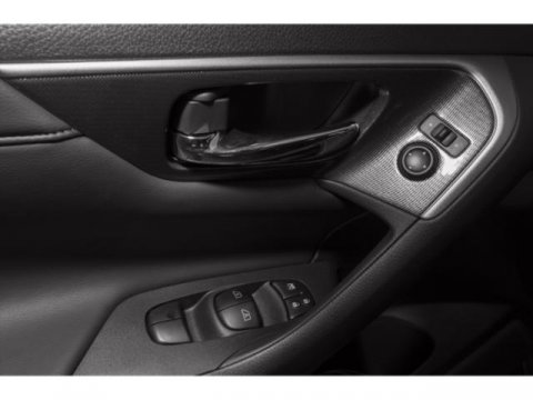 Vehicle image 20 of 21