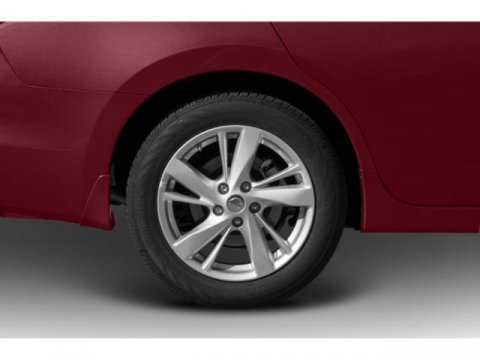 Vehicle image 10 of 21