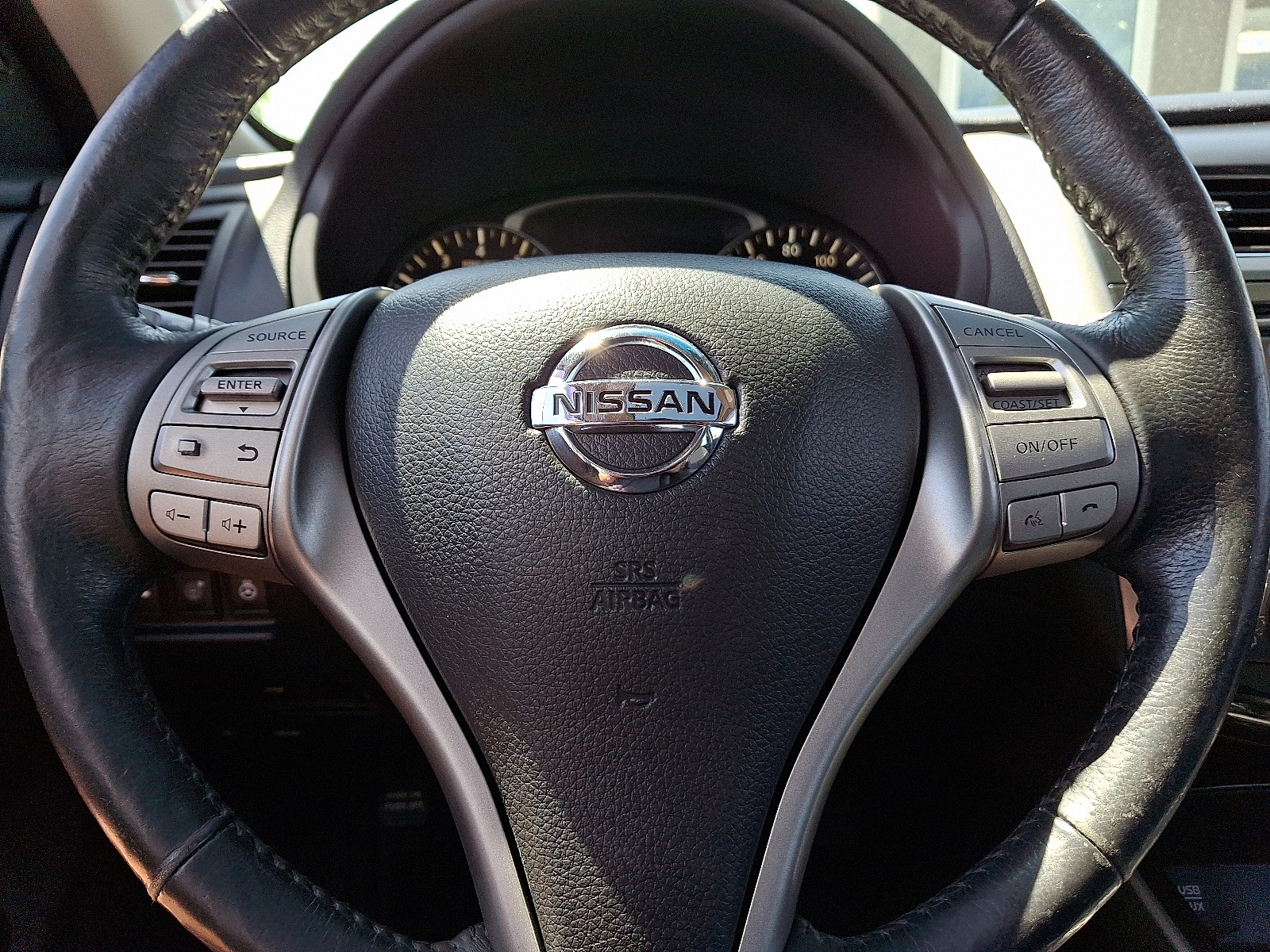 2015 Nissan Altima 2.5 SL Image 21 of 32