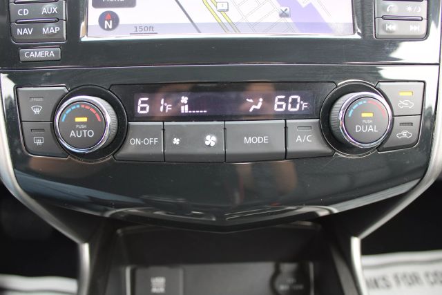 2015 Nissan Altima 2.5 SL Image 17 of 41