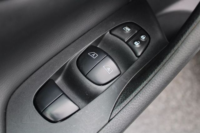 2015 Nissan Altima 2.5 SL Image 8 of 41