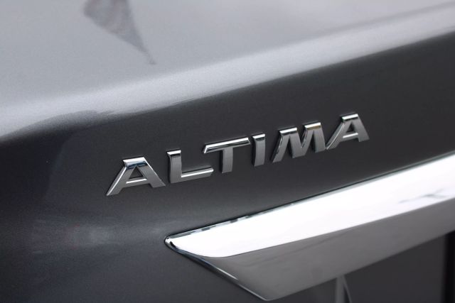 2015 Nissan Altima 2.5 SL Image 36 of 41
