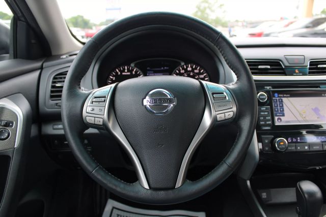 2015 Nissan Altima 2.5 SL Image 23 of 41