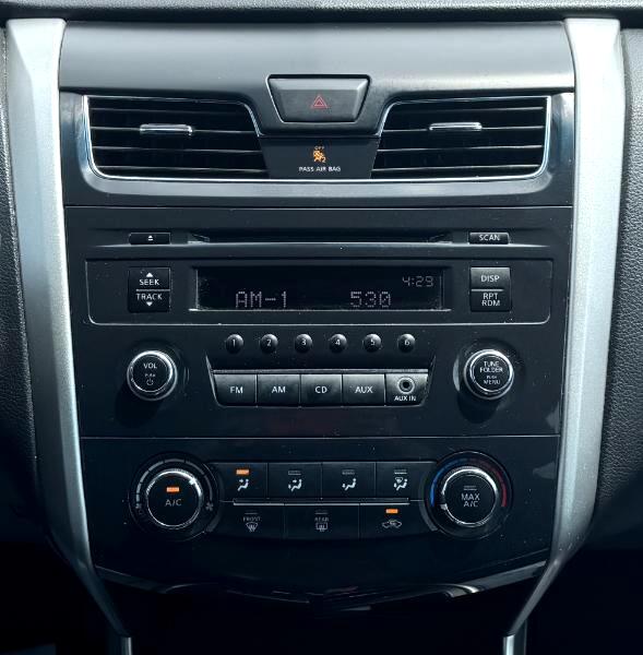 2015 Nissan Altima 2.5 S Image 16 of 19