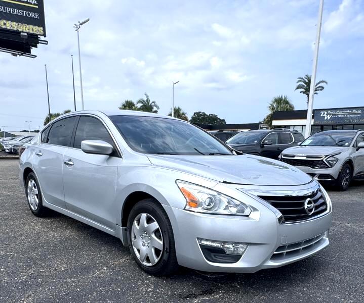 2015 Nissan Altima 2.5 S Image 3 of 19