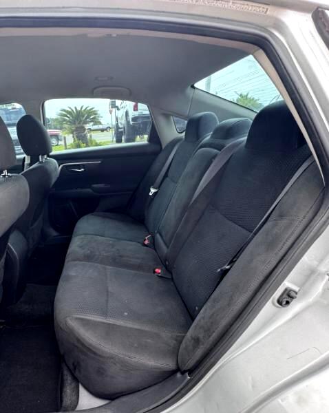 2015 Nissan Altima 2.5 S Image 11 of 19