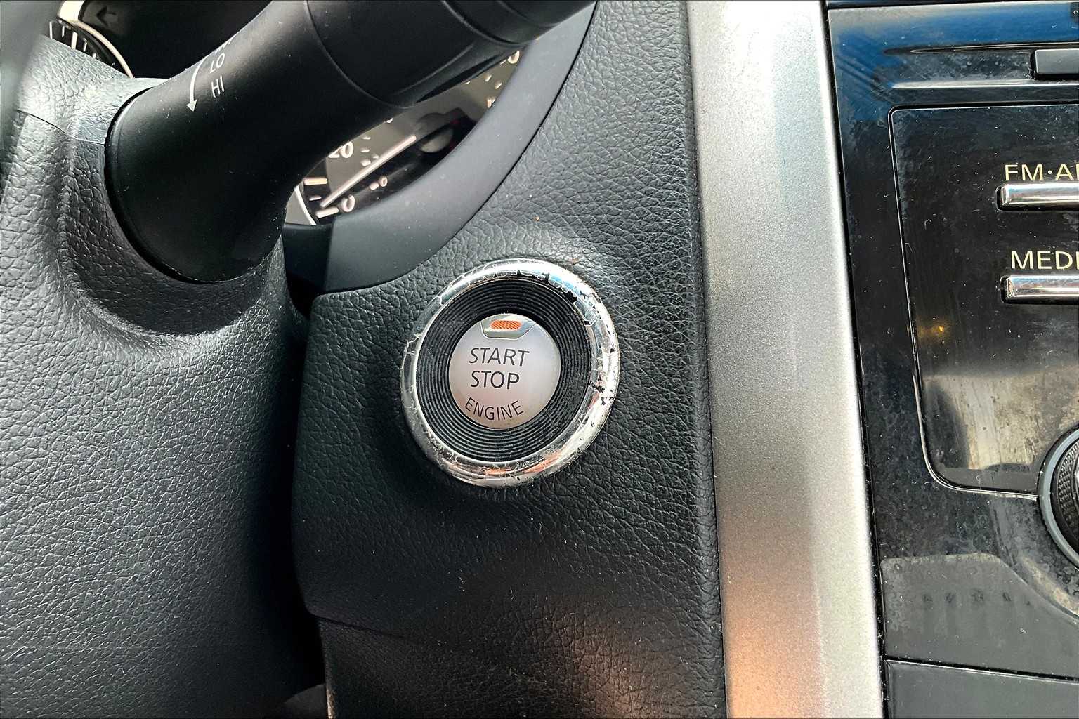 2015 Nissan Altima 2.5 SV Image 27 of 34
