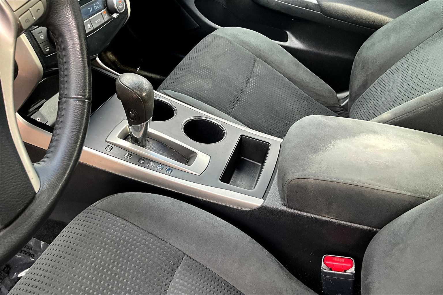 2015 Nissan Altima 2.5 SV Image 20 of 34
