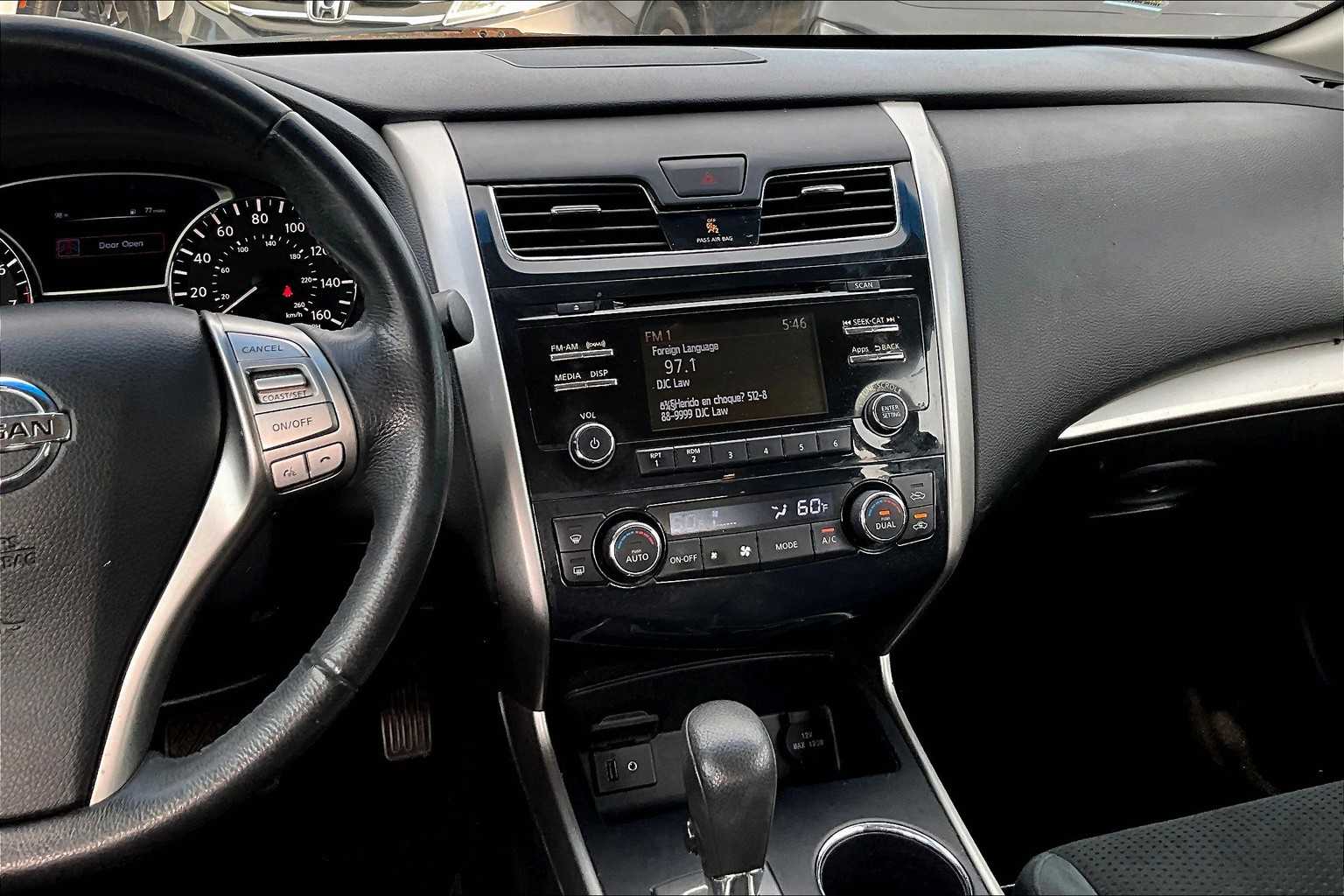 2015 Nissan Altima 2.5 SV Image 29 of 34