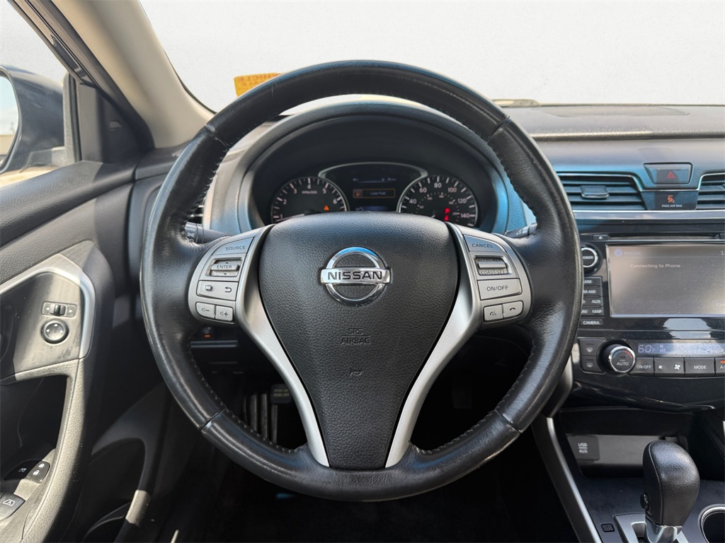 2015 Nissan Altima 2.5 SV Image 16 of 22
