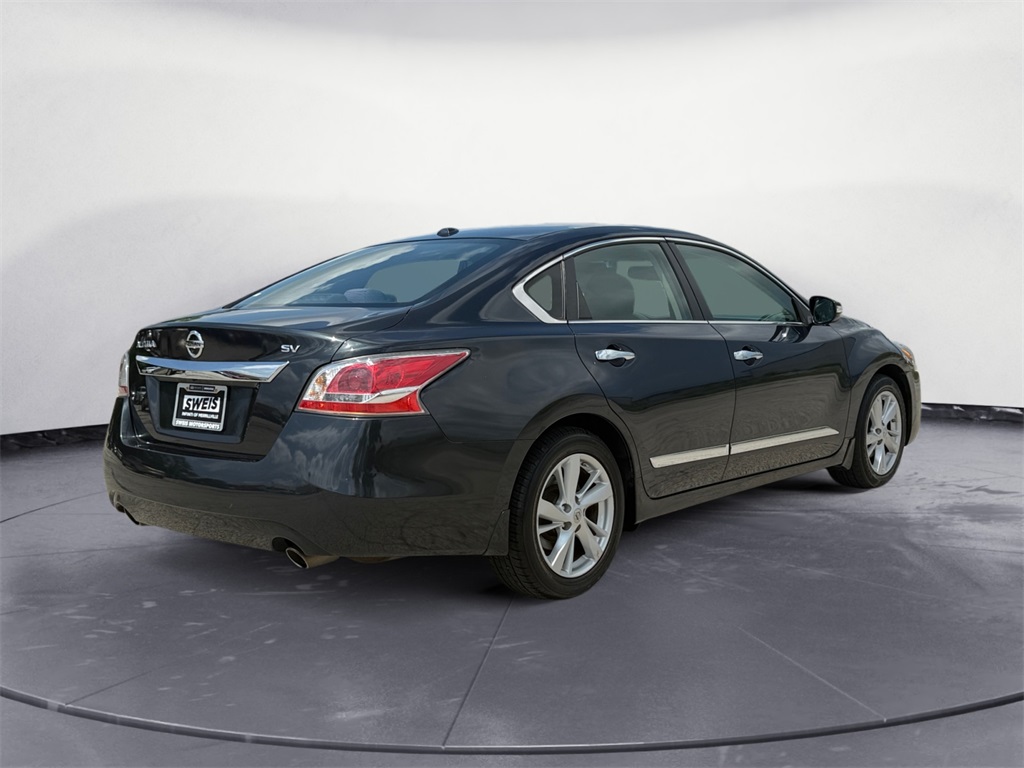 2015 Nissan Altima 2.5 SV Image 5 of 22