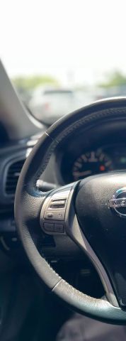 Vehicle image 22 of 33