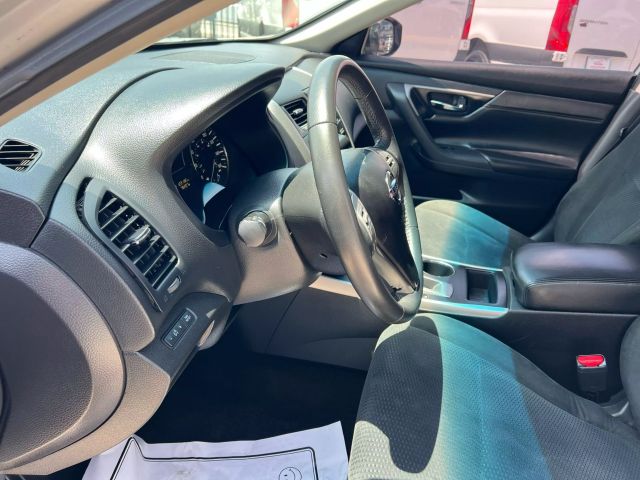 Vehicle image 20 of 33