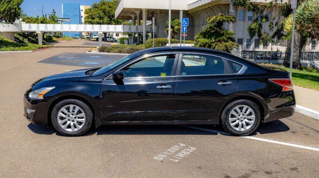 2015 Nissan Altima 2.5 S Image 11 of 30