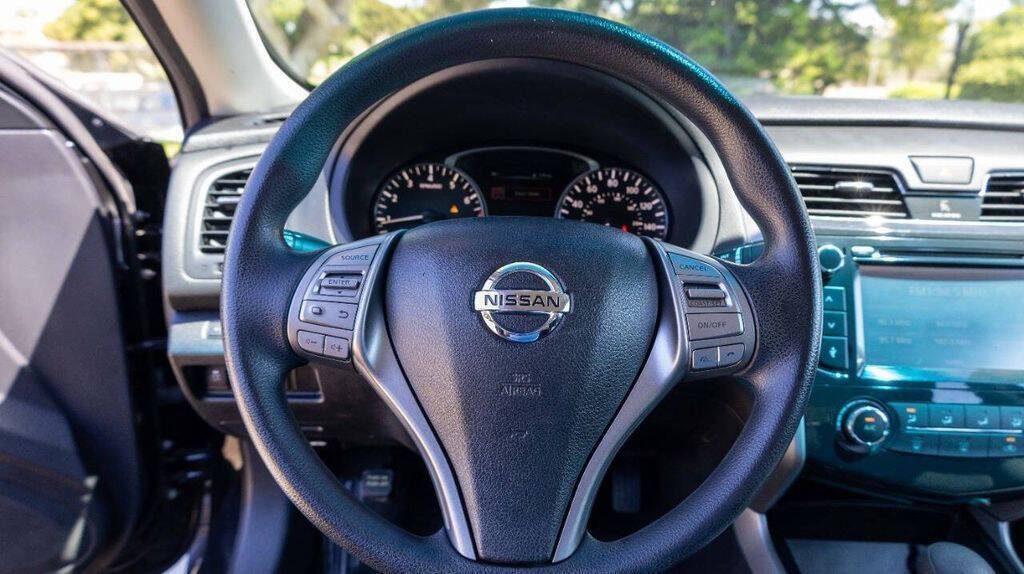 2015 Nissan Altima 2.5 S Image 30 of 30